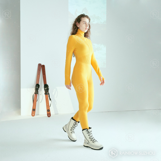 Combinaison de ski en laine m&eacute;rinos, couche de base sans couture