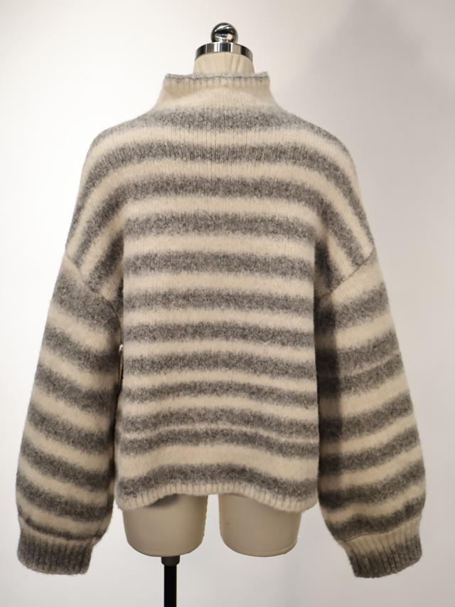 Jersey de rayas con cuello alto