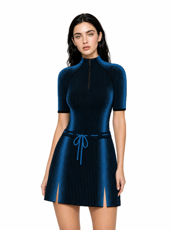Tenue de sport bleu profond de golf pour femmes